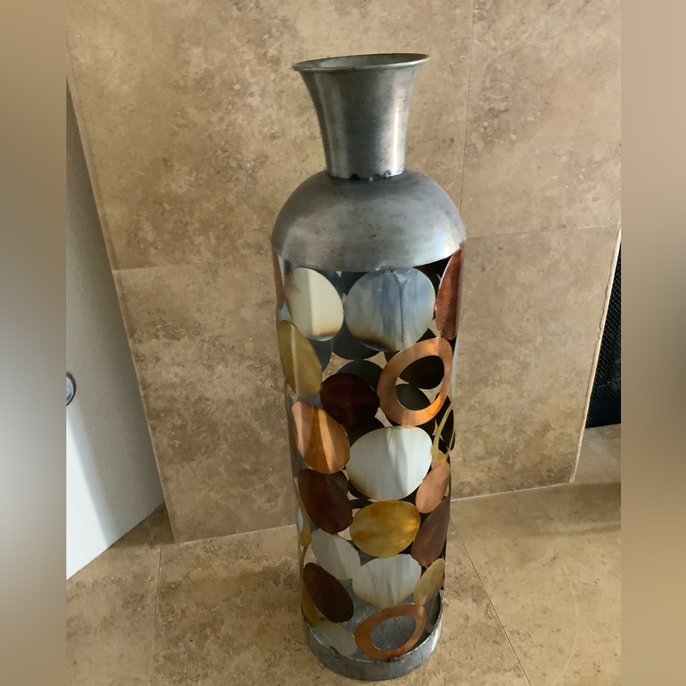 Large 29" retro bohemian 1950’s antique vintage steel metal vase - Picture 7 of 8
